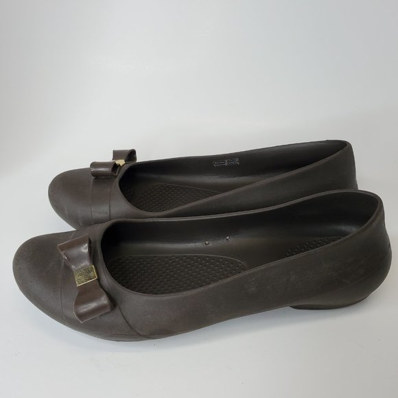 Crocs Wm's Size 11  Gianna Brown Round Toe Waterproof Slip On  Bow Ballet Flats. - Picture 2 of 10